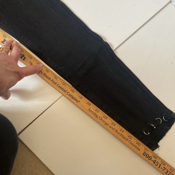 NWOT & Vintage Almost Famous Black Distressed Skinny Jeans - Picture 8 of 11